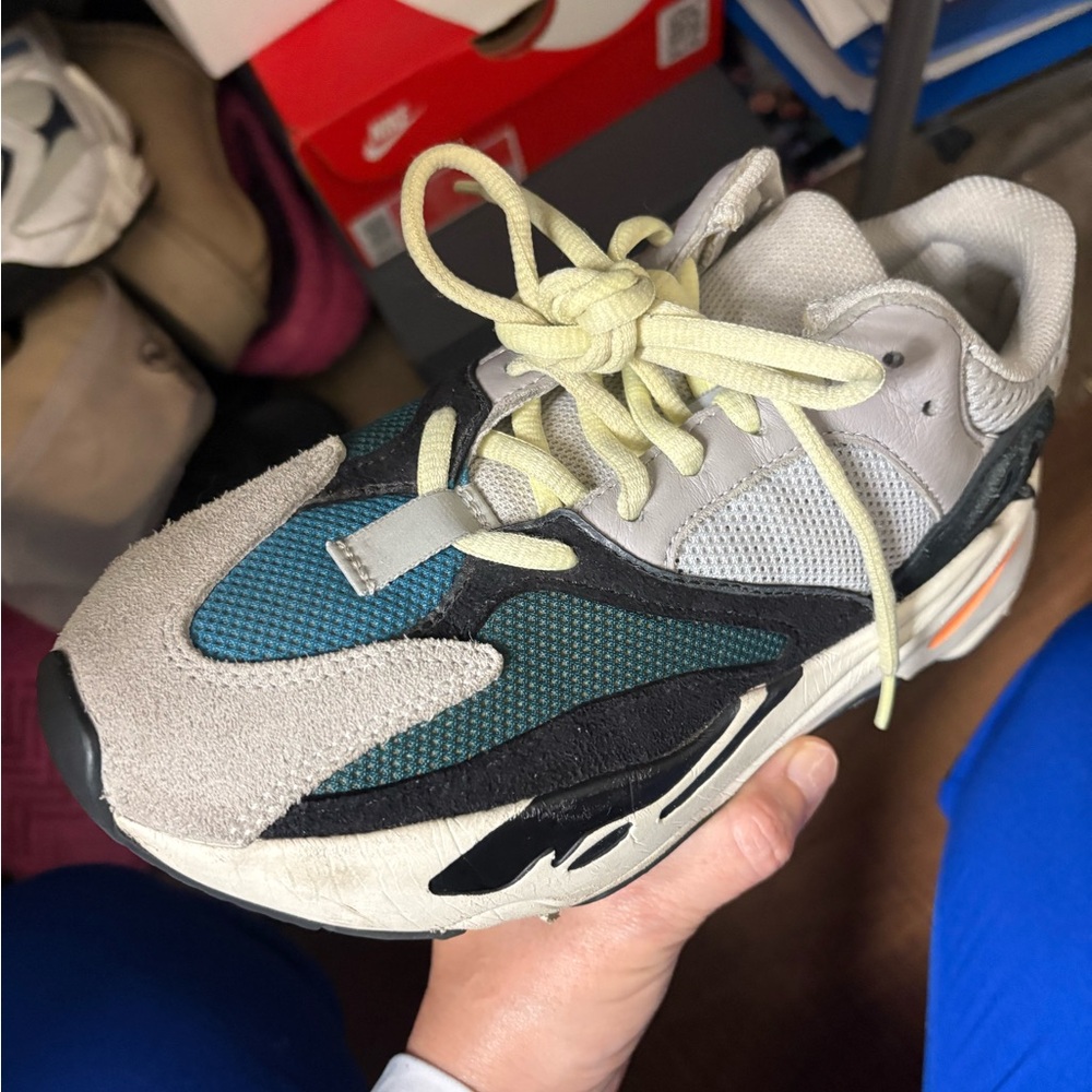 Yeezy wave runners 5.0 men’s
